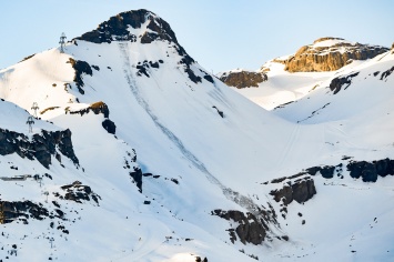 В Швейцарии при сходе лавины погиб французский лыжный патрульный