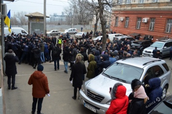 Два месяца без денег, или Почему сторонники Минздрава «взломали» Одесский медуниверситет (фото)