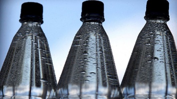Эксперты рассказали о качестве бутилированной и водопроводной воды в Крыму