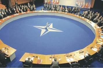 Путин пригрозил "похрюкивающей" Европе, в НАТО резко поставили его на место: подробности. ВИДЕО