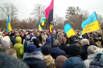 Около 1000 человек пришли на прощание с украинским воином, который погиб на Донбассе. ФОТО