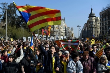Каталонцы вновь решили бороться за независимость