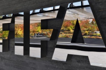 FIFA запретила "Челси" регистрировать новых игроков в течение двух ближайших трансферных окон