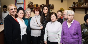 Putin Team и певица Зара провели праздник для ветеранов Великой Отечественной войны