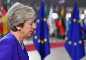 Brexit: депутаты партии Мэй готовы отложить выход Британии из ЕС