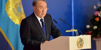 Президент Казахстана приказал убрать русский язык с монет и банкнот