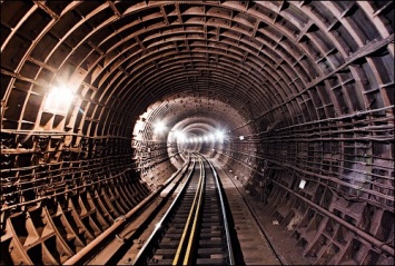 Киев отменил тендер на разработку ТЭО метро на Троещину