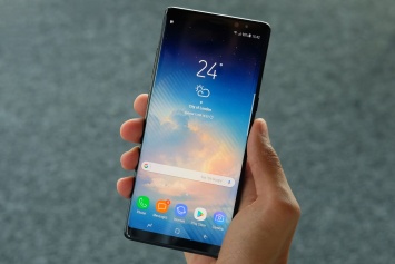 Гигантские смартфоны Samsung заменят мини-планшеты: характеристика гаджетов