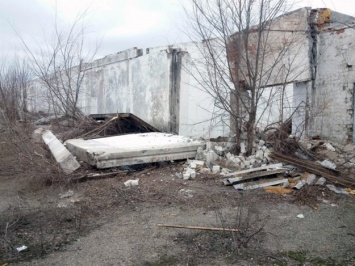 Тяжелая смерть: под Днепром мужчину убила железобетонная плита
