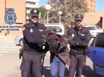 В Мадриде наркозависимый парень разрезал свою мать на тысячу кусков и съел