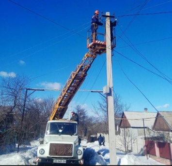 В Попасной отремонтировали линию электропередачи