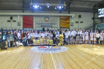 В Одессе определились чемпионы первой школьной баскетбольной лиги