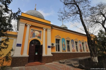 Одесса: в главном храме церкви Порошенко бунтуют против «самозванного» настоятеля