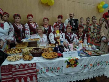 На Днепропетровщине отметили Масленицу в украинских традициях