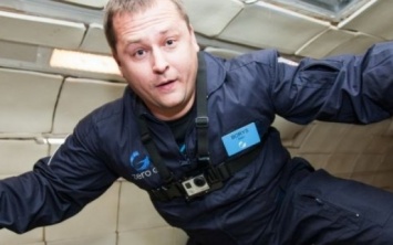 Борис Филатов готовится к полету в космос