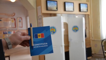 Граждане Молдовы на референдуме поддержали сокращение количества парламентариев на 40%