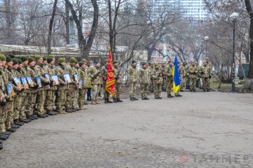 Одесские «атошники» помаршировали по городу в честь погибших сослуживцев