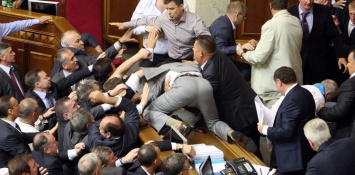 «На**ен всех»! В Раде решили разогнать депутатов. Это сенсация в украинской политике