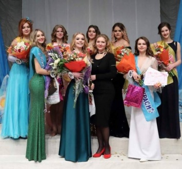 В Рубежном прошел конкурс красоты "Я - украинка"
