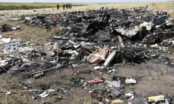 Украинец, который охранял обломки сбитого "Боинга-777", рассказал кто сбил самолет и как оккупанты пытались это скрыть
