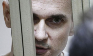 "Чувствует он себя нормально": Политзаключенного Сенцова в колонии посетил адвокат