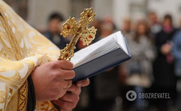 На Буковине священники устроили драку из-за перехода в ПЦУ