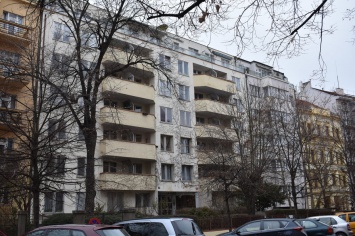 Посольство РФ в Чехии сдает в аренду квартиры, выданные российским дипломатам - СМИ