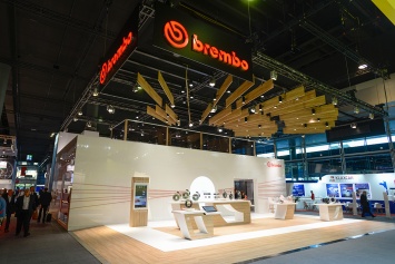 Компания Brembo подготовила коллекцию ярких тормозных суппортов