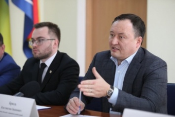 Губернатор рассказал сколько проектов сделано в Акимовке за три года
