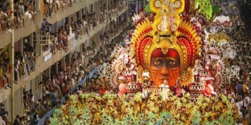 Президента Бразилии предупредил туристов о превращении карнавала в Рио в оргию