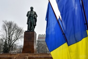 В Украине сегодня отмечают День рождения Тараса Шевченко