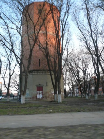 В Армавире в водонапорной башне дети нашли труп мужчины