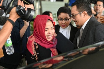 В Малайзии суд отпустил подозреваемую в убийстве брата Ким Чен Ына