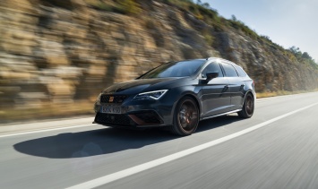 Seat анонсировал специальную версию «заряженного» хэтчбека Leon - Leon Cupra R ST