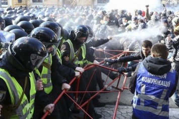 Протесты Нацкорпуса в Киеве и Черкассах: украинцы отреагировали на скандал