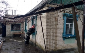 Игры с огнем: В Запорожской области горел частный дом