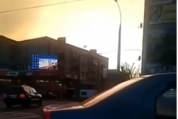 Было ''горячо'': в Хмельницком на рекламном телеэкране пустили порно