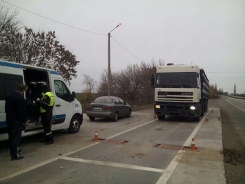 На пункте ГВК на «киевской» трассе оштрафовали 3 водителей из-за перегрузов