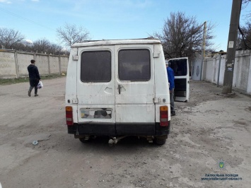 В Николаеве патрульные выявили очередное авто с поддельными документами