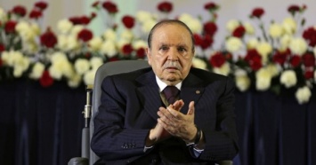 Исчезающая геронтократия: Что происходит в Алжире