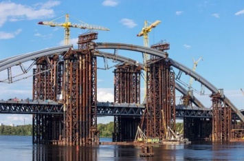 Стало известно, сколько миллионов дадут Киеву на строительство метро и моста