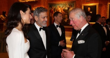 Джордж и Амаль Клуни, Бенедикт Камбербэтч и другие на приеме в Букингемском дворце