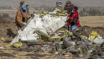 Крушение Boeing в Эфиопии: черные ящики с лайнера отправились на анализ во Францию