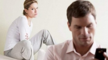 Психологи назвали причины, по которым мужчина изменяют партнершам