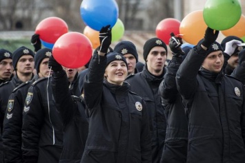 Будущие правоохранители поздравили свою «альма-матер» с годовщиной грандиозным флешмобом