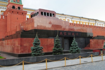 Россиянин пробился к Ленину в Мавзолей: «Вставай»