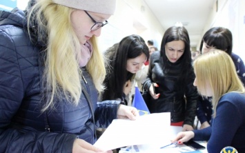 Николаевские предприятия на ярмарке вакансий предлагали работу для молодежи