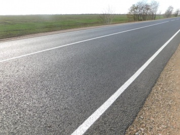 В знак протеста против плохих дорог румынский бизнесмен построил шоссе длиной в 1 метр