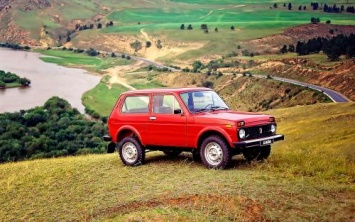 «Таз» из поддонов и бумаги: Известный блогер словесно «уничтожил» LADA 4x4 Bronto в своем обзоре