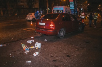 В Киеве водитель Skoda устроил жесткое скоростное ДТП
